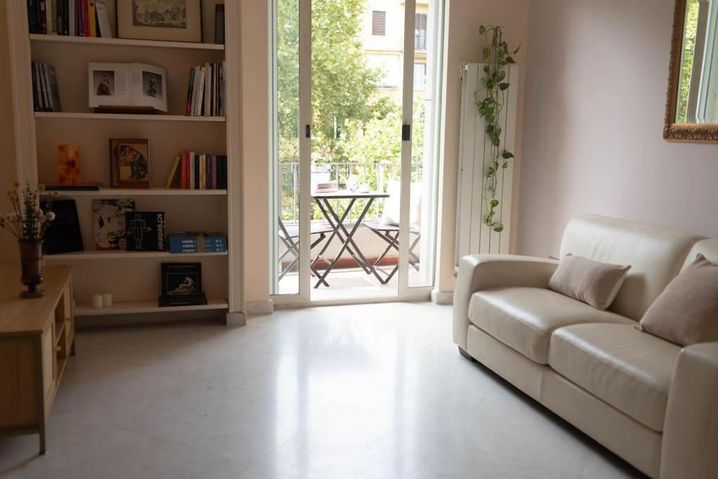 Tiziano Apartment-a Spacious For In Roma